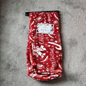 Lebra Home Red Merry Christmas Plush Throw Blanket